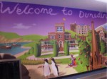 ダニーデン空港の荷物受取所の壁画