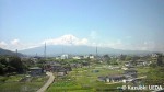 談合坂SAにはスカイツリーのお土産の山が…富士山は頭を雲の上にだあ
